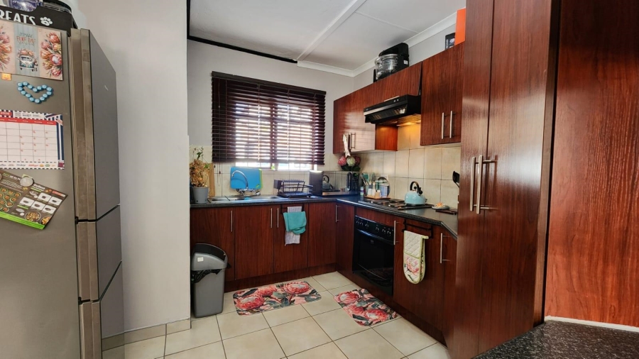 To Let 3 Bedroom Property for Rent in Cashan North West